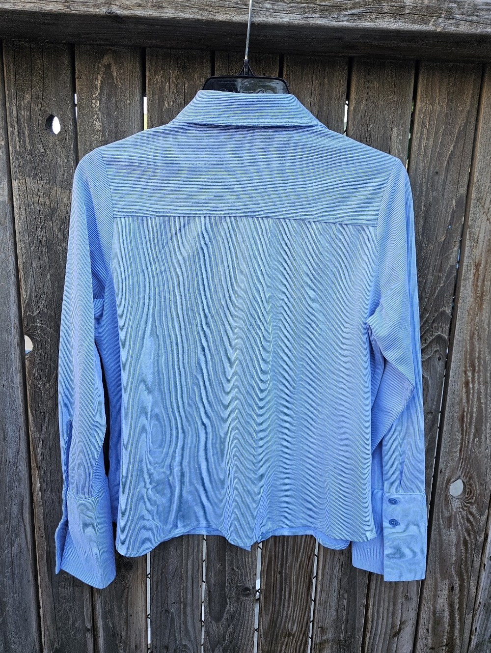 Liz Claiborne Pale Blue Collared Button-Up Blouse Women's Size M - Picture 14 of 16
